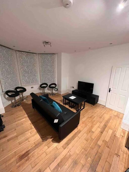 Appartamento 2 Bed Garden Flat West Dulwich Free Street Parking Londra Esterno foto